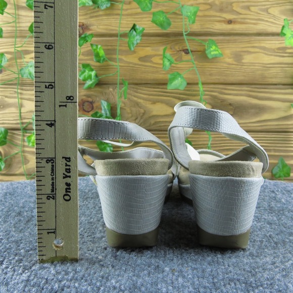 Wear. Ever. Gredda Women Strappy Sandal Shoes Gray Synthetic Size 7.5 Medium - Picture 5 of 9